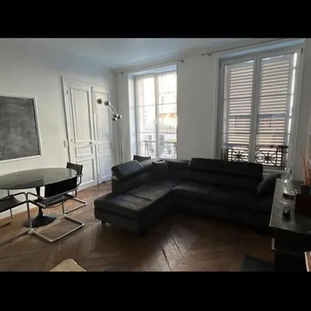 5 Proche Pantheon Apartment Paris